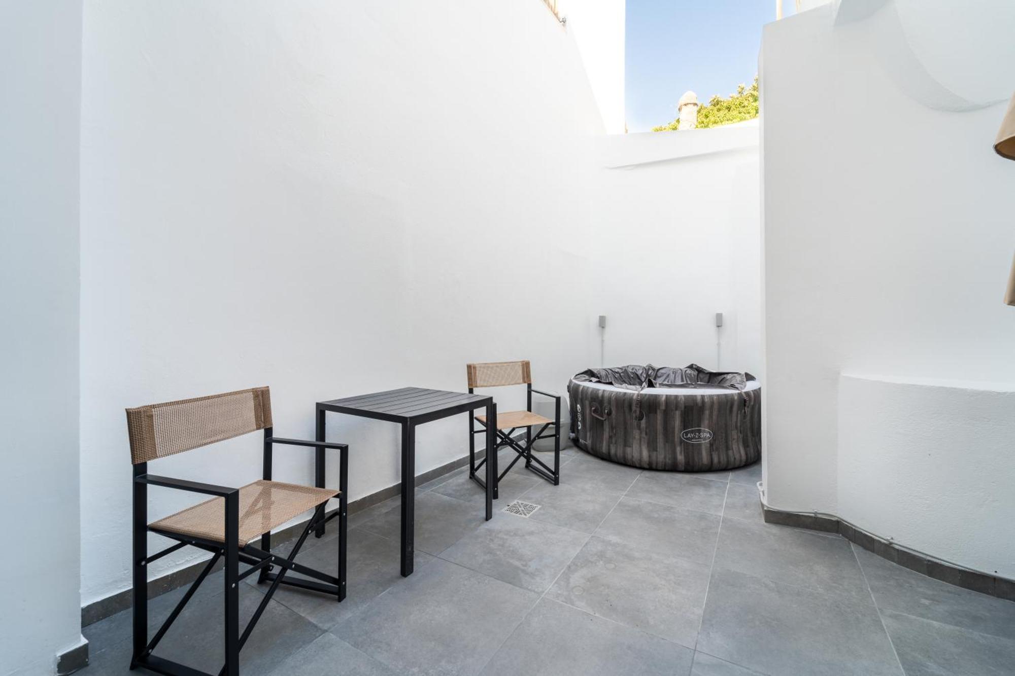 Alley 7, Old Town Rhodes City Exterior photo